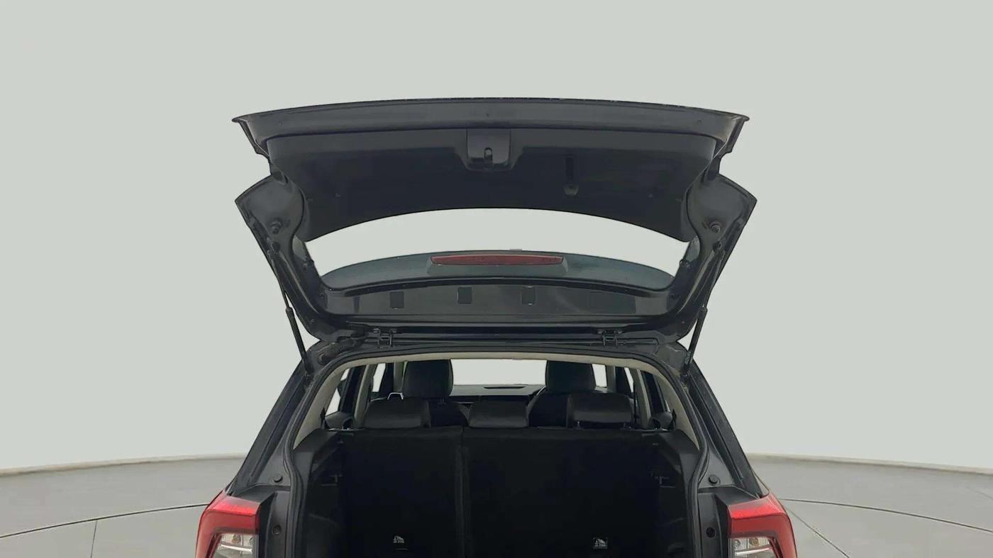 2023 Skoda KUSHAQ STYLE 1.5L TSI DSG (6 AIRBAGS), Petrol, Automatic, 46,245 km, Boot Door Open