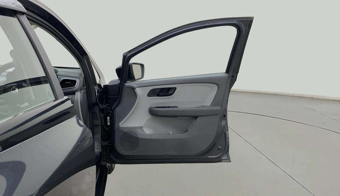 2021 Tata ALTROZ XE PETROL, Petrol, Manual, 45,488 km, RHS Front Door