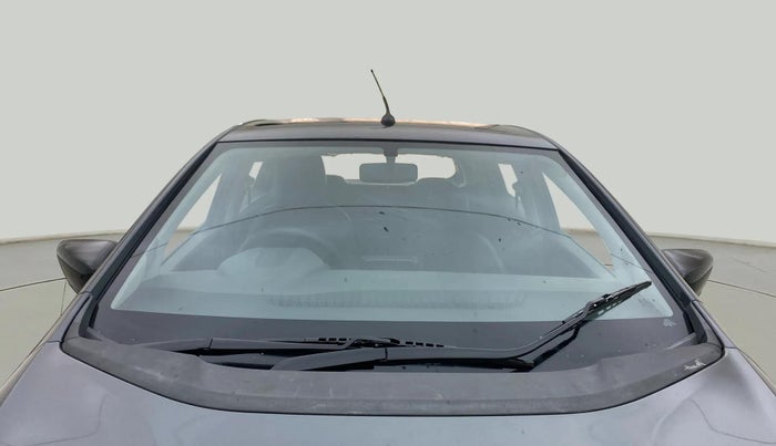 2021 Tata ALTROZ XE PETROL, Petrol, Manual, 45,488 km, Front Windshield