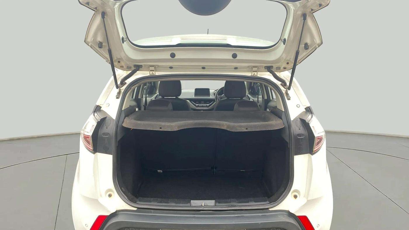 2018 Tata NEXON XZ PLUS DIESEL, Diesel, Manual, 1,17,133 km, Boot Inside