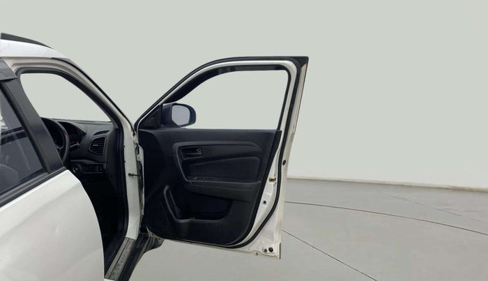 2021 Maruti Vitara Brezza VXI, Petrol, Manual, 66,345 km, RHS Front Door