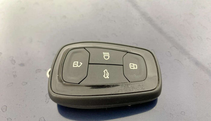 2023 Tata TIGOR XZA PLUS PETROL, Petrol, Automatic, 21,295 km, Key Close Up