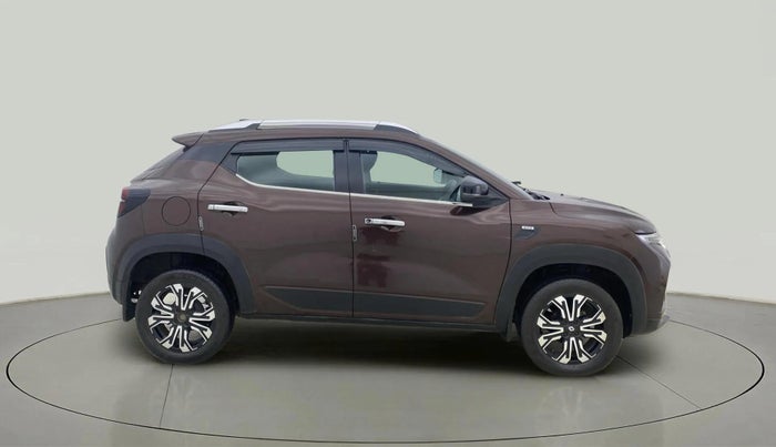 2022 Renault Kiger RXZ MT, Petrol, Manual, 27,727 km, Right Side View