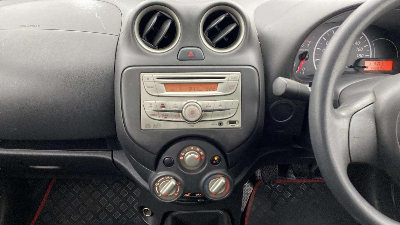 2017 Nissan Micra Active XV SAFETY PACK, Petrol, Manual, 74,567 km, Air Conditioner
