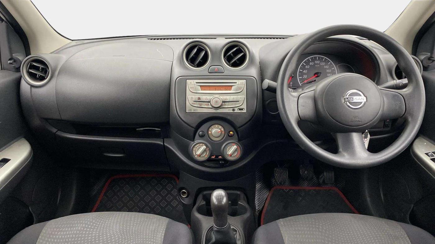 2017 Nissan Micra Active XV SAFETY PACK, Petrol, Manual, 74,567 km, Dashboard