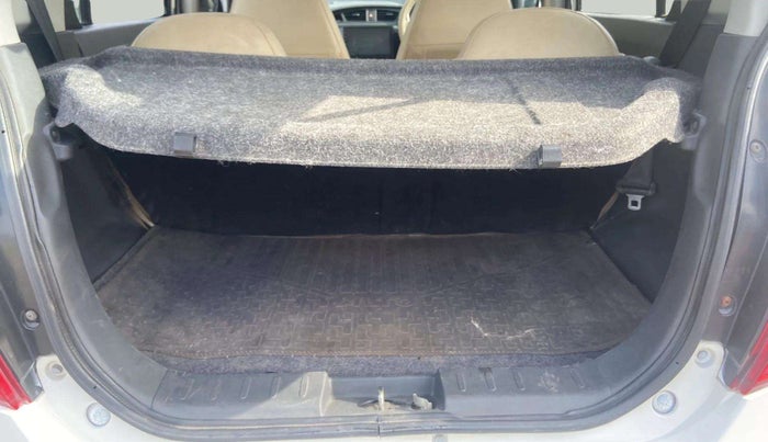 2016 Maruti Alto K10 VXI, Petrol, Manual, 60,130 km, Boot Inside