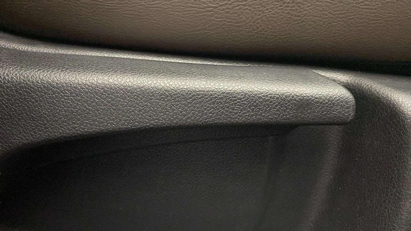 2020 Nissan Kicks XV PREMIUM (O) TURBO 1.3, Petrol, Manual, 48,624 km, Driver Side Adjustment Panel