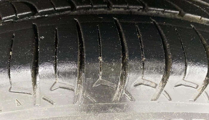 2019 Maruti Dzire ZXI PLUS AMT, Petrol, Automatic, 97,234 km, Left Front Tyre Tread