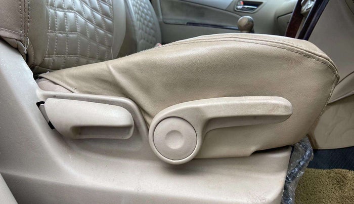 2017 Maruti Ertiga ZDI + SHVS, Diesel, Manual, 82,796 km, Driver Side Adjustment Panel
