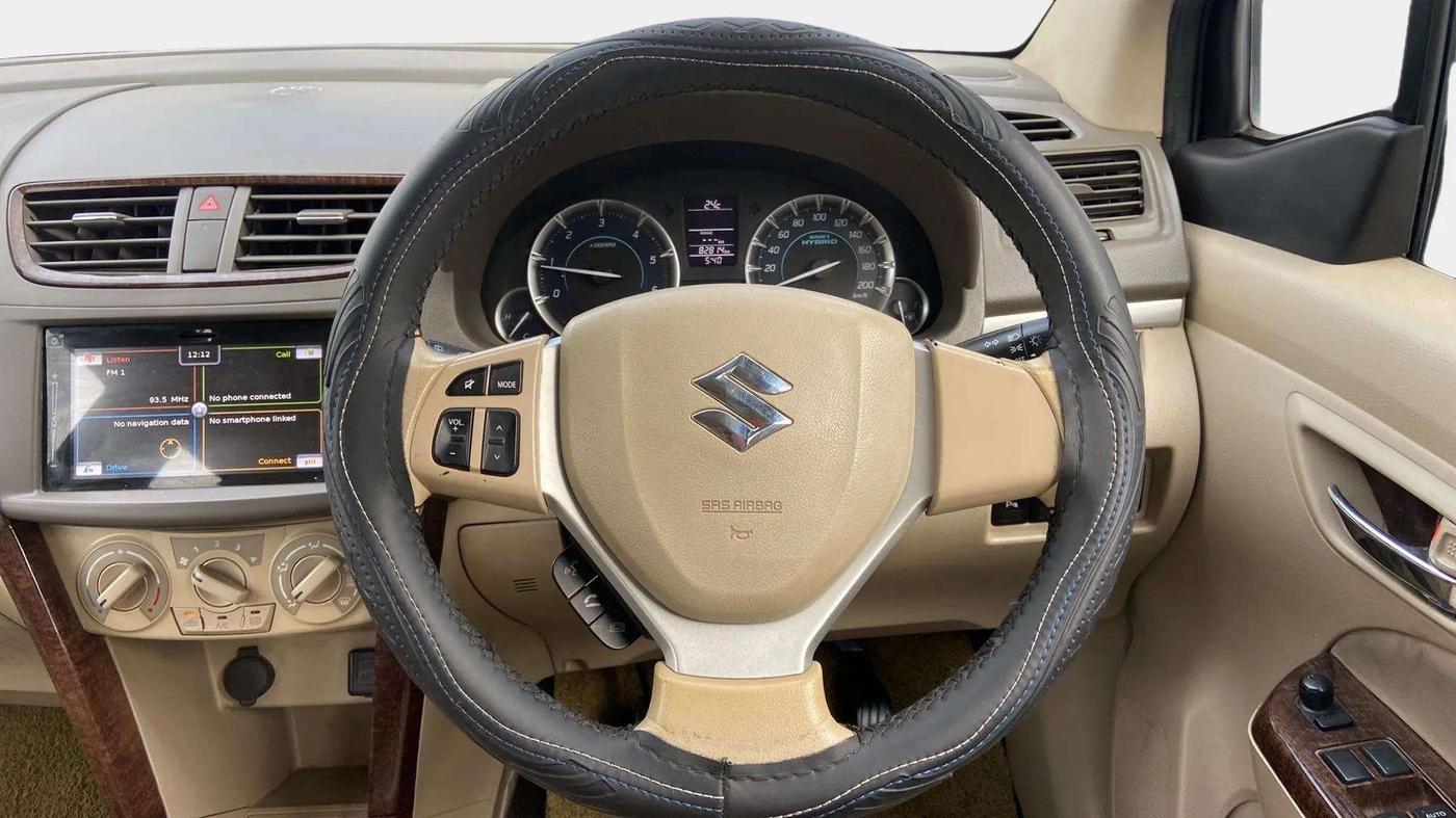 2017 Maruti Ertiga ZDI + SHVS, Diesel, Manual, 82,960 km, Steering Wheel Close Up