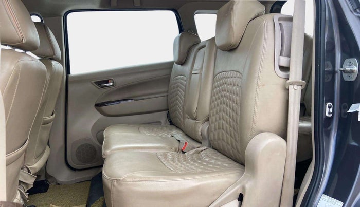 2017 Maruti Ertiga ZDI + SHVS, Diesel, Manual, 82,796 km, Right Side Rear Door Cabin