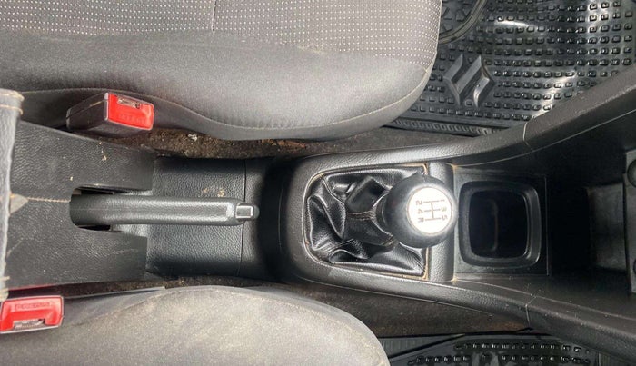 2015 Maruti Swift LDI, Diesel, Manual, 91,254 km, Gear Lever