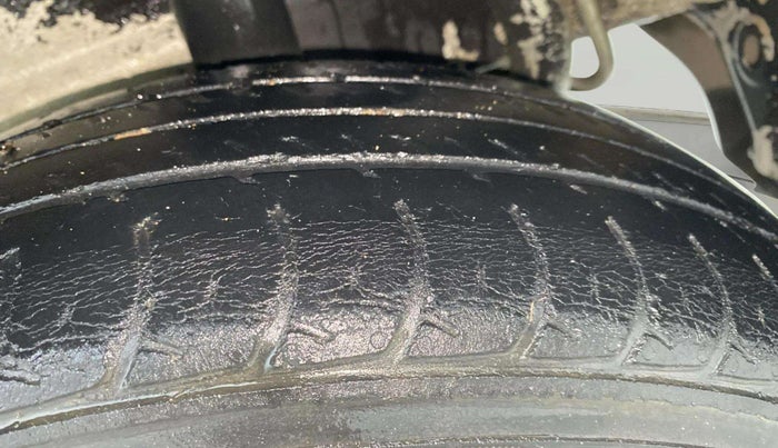 2016 Maruti Celerio VXI AMT, Petrol, Automatic, 57,528 km, Left Rear Tyre Tread