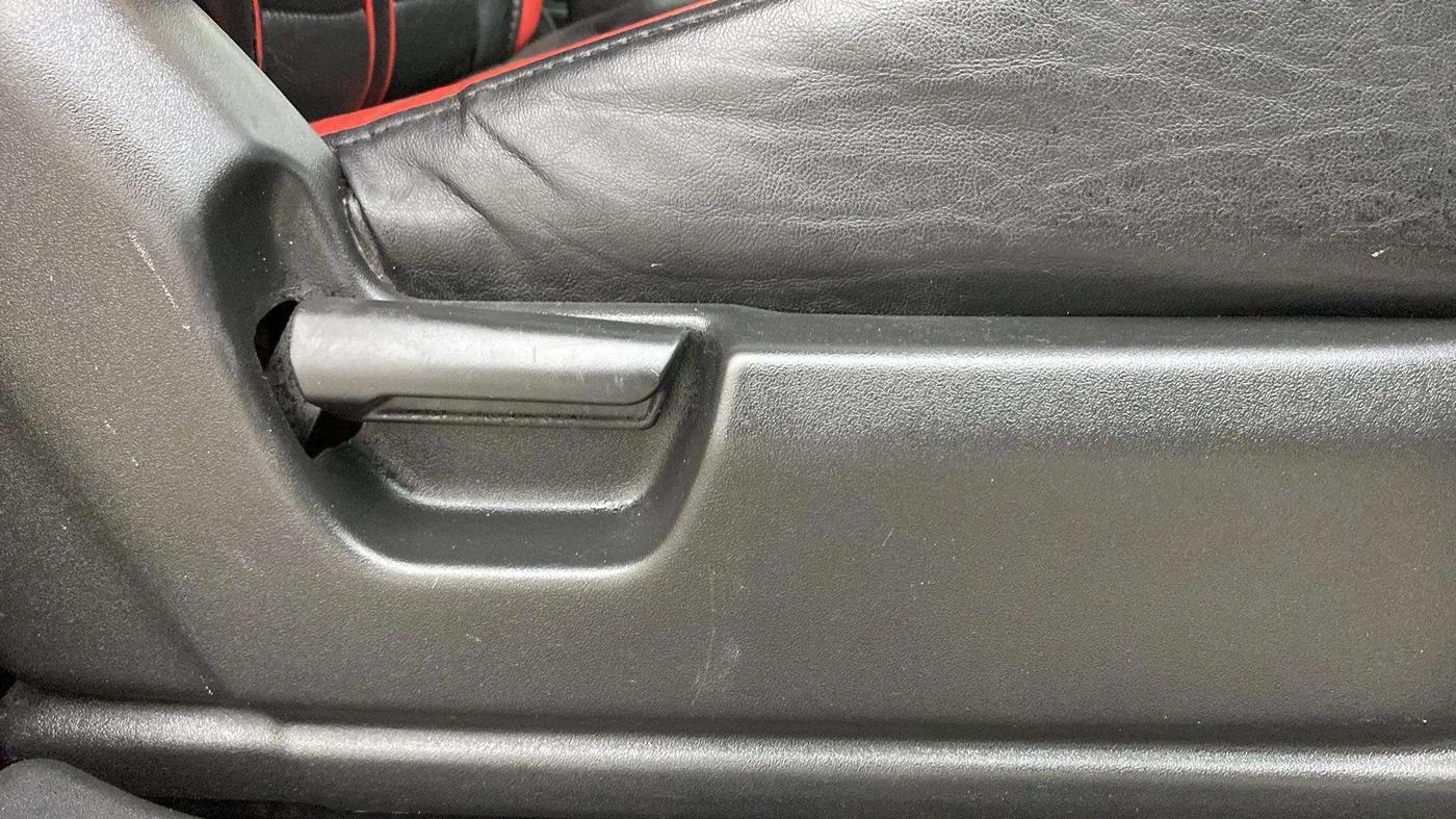 2023 Maruti JIMNY ALPHA ALL GRIP PRO AT, Petrol, Automatic, 19,664 km, Driver Side Adjustment Panel