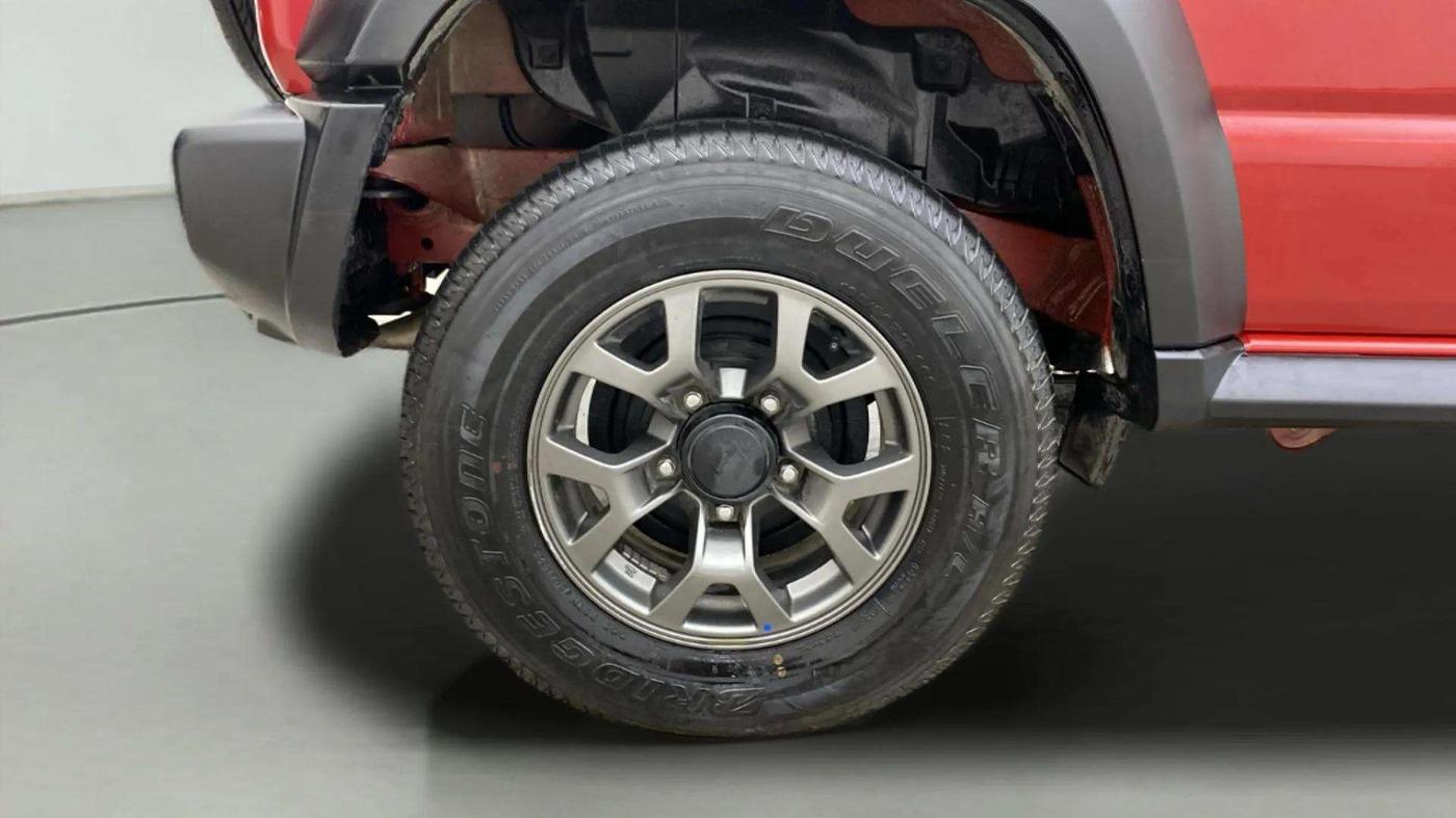 2023 Maruti JIMNY ALPHA ALL GRIP PRO AT, Petrol, Automatic, 19,664 km, Right Rear Wheel