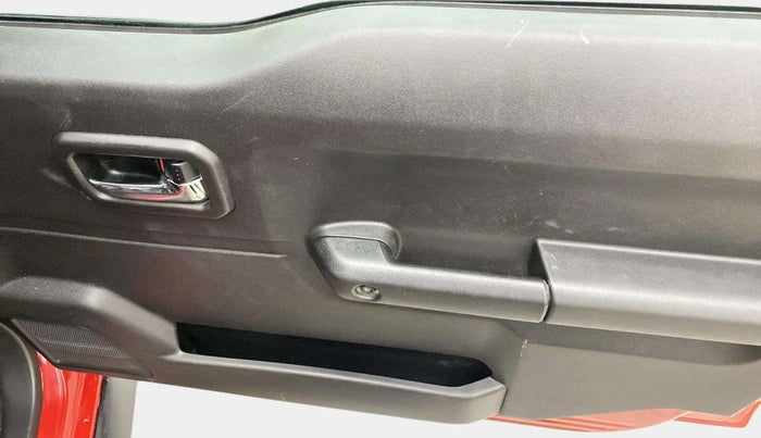 2023 Maruti JIMNY ALPHA ALL GRIP PRO AT, Petrol, Automatic, 19,664 km, Driver Side Door Panels Control