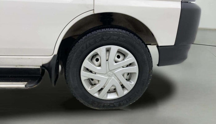 2023 Maruti Eeco 5 STR AC CNG, CNG, Manual, 23,377 km, Right Front Wheel