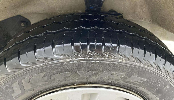 2023 Maruti Eeco 5 STR AC CNG, CNG, Manual, 23,377 km, Right Front Tyre Tread