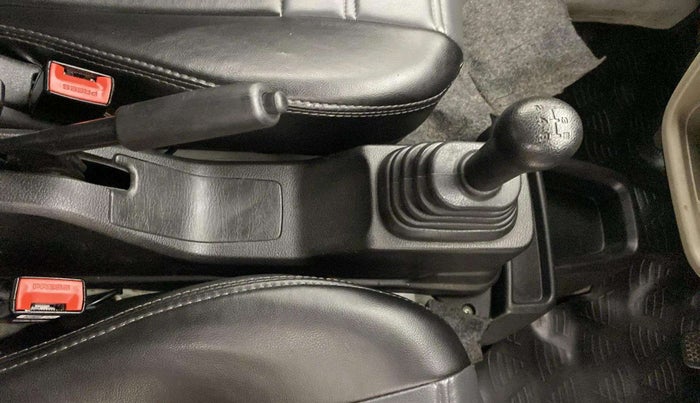 2023 Maruti Eeco 5 STR AC CNG, CNG, Manual, 23,377 km, Gear Lever