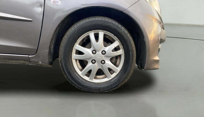2012 Honda Brio V MT, Petrol, Manual, 85,598 km, Right Front Wheel