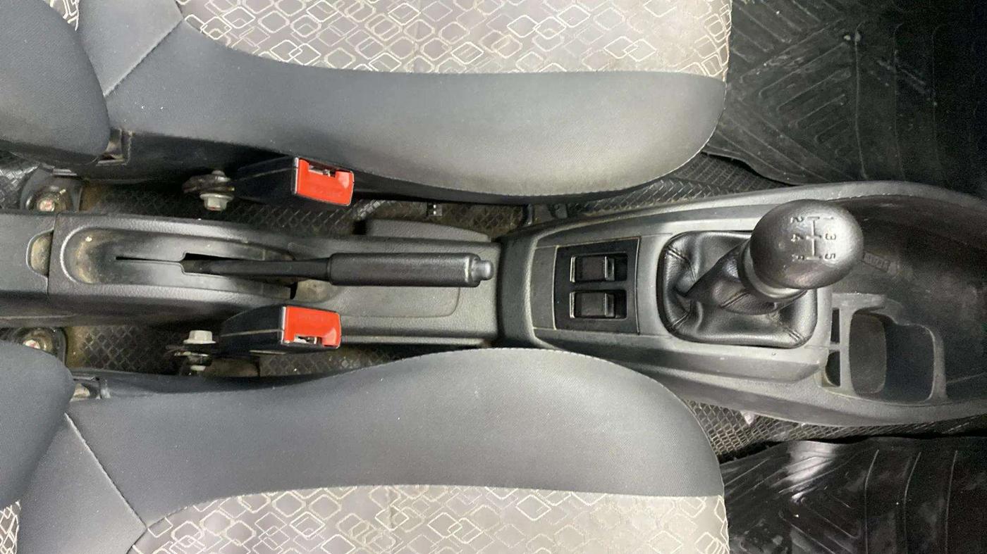2016 Maruti Alto 800 VXI, Petrol, Manual, 68,127 km, Gear Lever