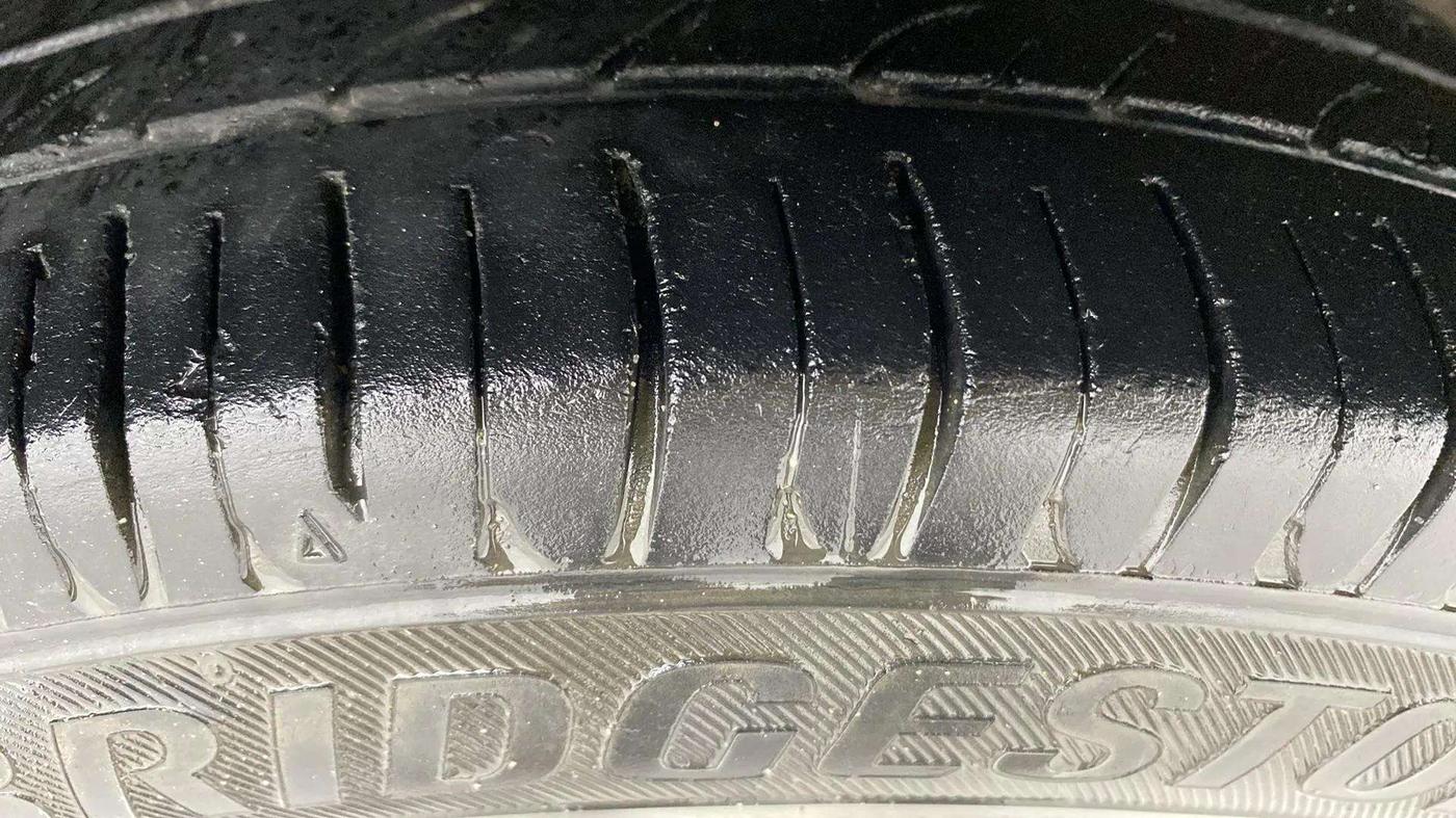 2016 Maruti Alto 800 VXI, Petrol, Manual, 68,127 km, Right Front Tyre Tread