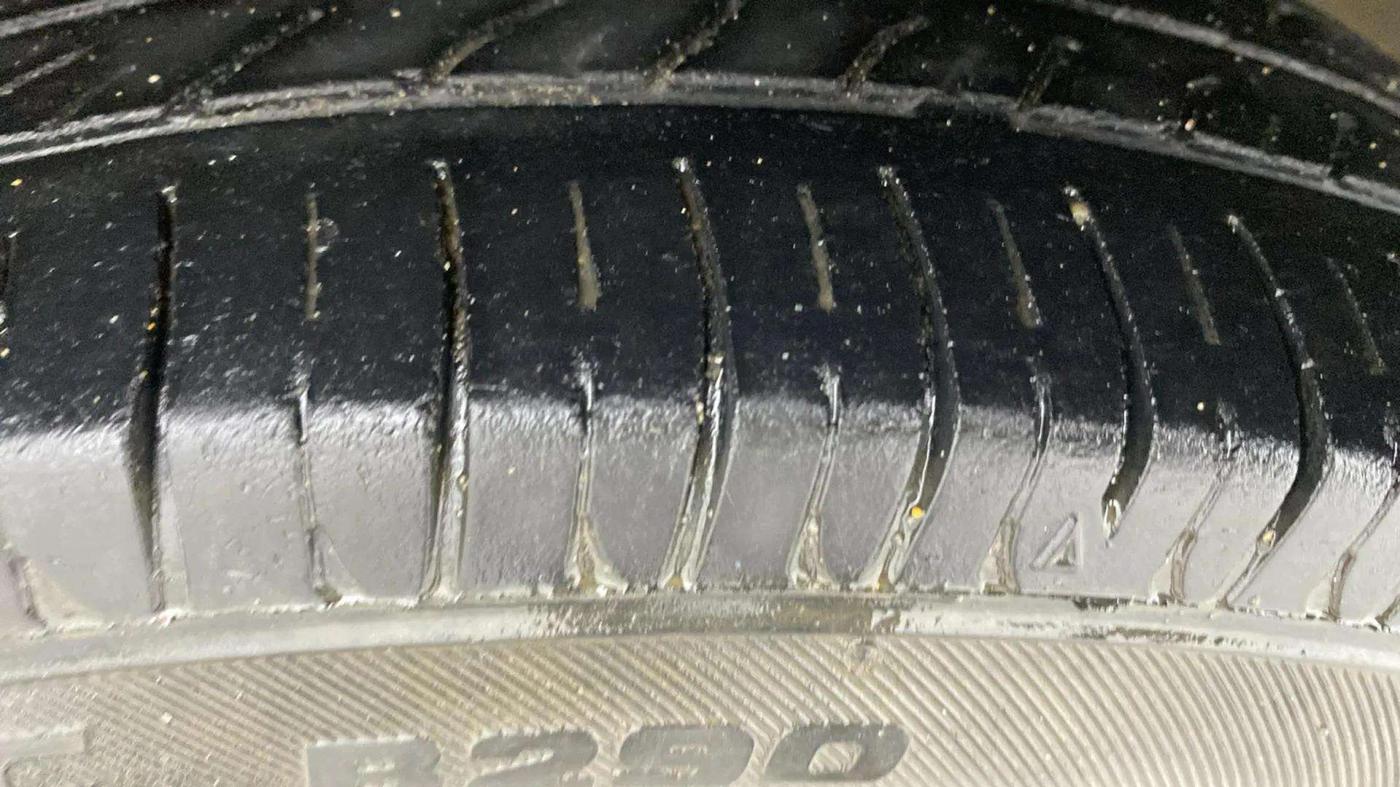 2016 Maruti Alto 800 VXI, Petrol, Manual, 68,127 km, Left Front Tyre Tread
