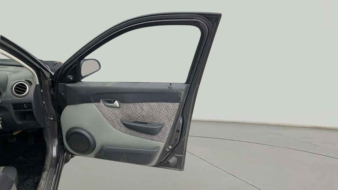 2016 Maruti Alto 800 VXI, Petrol, Manual, 68,127 km, RHS Front Door