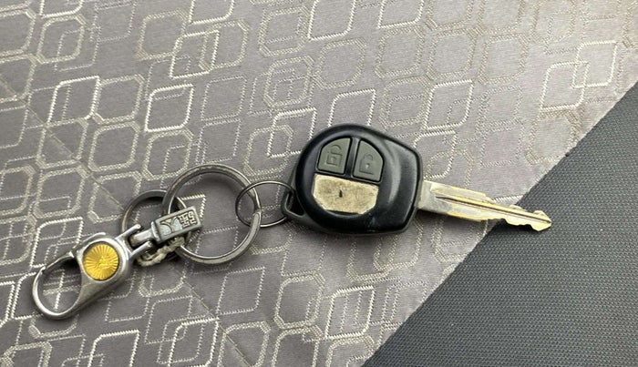 2016 Maruti Alto 800 VXI, Petrol, Manual, 68,115 km, Key Close Up