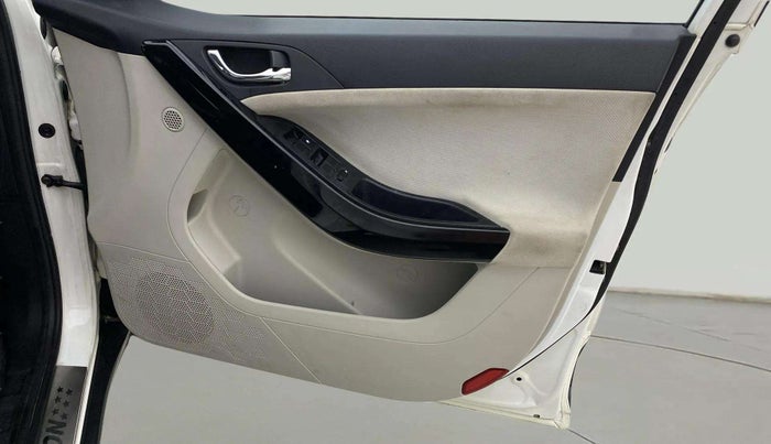 2022 Tata NEXON XZ PLUS PETROL, Petrol, Manual, 23,243 km, Driver Side Door Panels Control