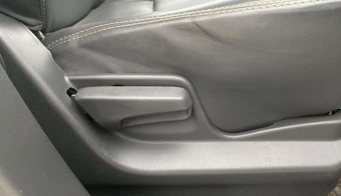 2013 Maruti Ritz VXI, Petrol, Manual, 54,077 km, Driver Side Adjustment Panel