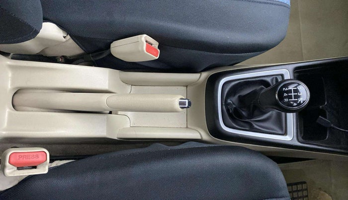 2020 Maruti Dzire VXI, Petrol, Manual, 84,669 km, Gear Lever