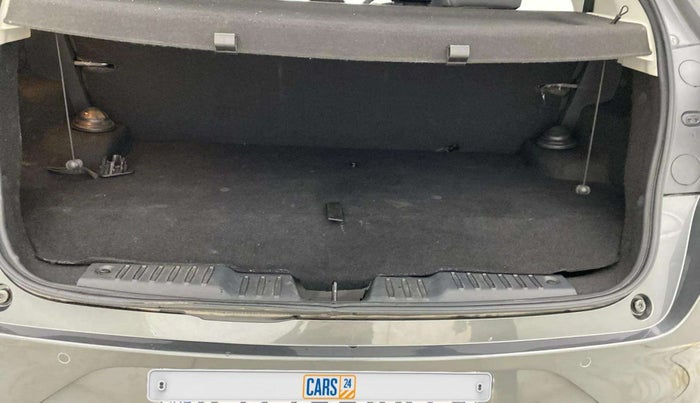 2024 Tata ALTROZ XZ CNG, CNG, Manual, 27,773 km, Boot Inside