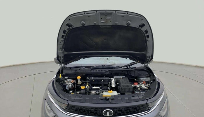 2024 Tata ALTROZ XZ CNG, CNG, Manual, 27,773 km, Open Bonet