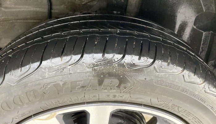 2024 Tata ALTROZ XZ CNG, CNG, Manual, 27,773 km, Left Rear Tyre Tread