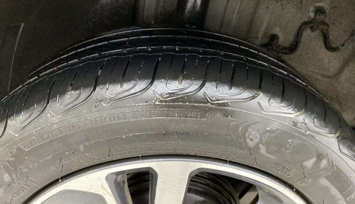 2024 Tata ALTROZ XZ CNG, CNG, Manual, 27,773 km, Right Rear Tyre Tread