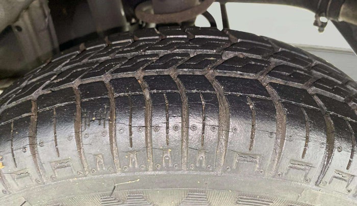 2015 Maruti Alto 800 LXI, Petrol, Manual, 13,603 km, Left Rear Tyre Tread