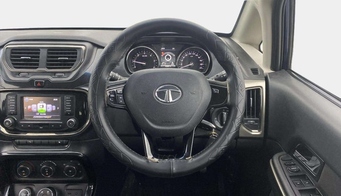 2018 Tata Hexa XM 4X2 7 STR, Diesel, Manual, 1,32,386 km, Steering Wheel Close Up
