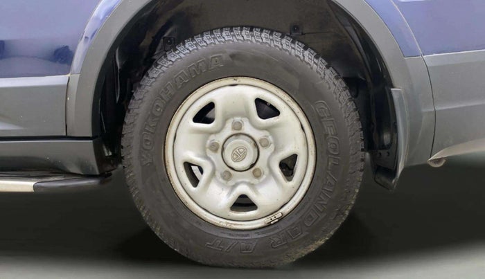 2018 Tata Hexa XM 4X2 7 STR, Diesel, Manual, 1,32,386 km, Left Rear Wheel