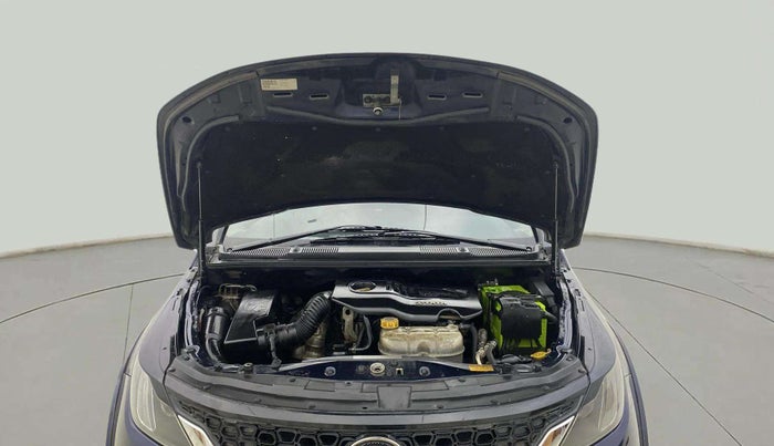 2018 Tata Hexa XM 4X2 7 STR, Diesel, Manual, 1,32,386 km, Open Bonet