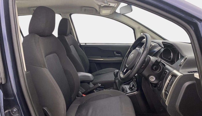2018 Tata Hexa XM 4X2 7 STR, Diesel, Manual, 1,32,386 km, Right Side Front Door Cabin
