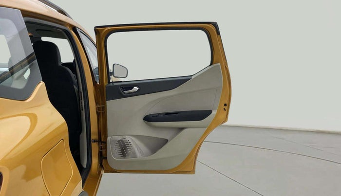2020 Renault TRIBER RXZ AMT, Petrol, Automatic, 40,001 km, RHS Rear Door