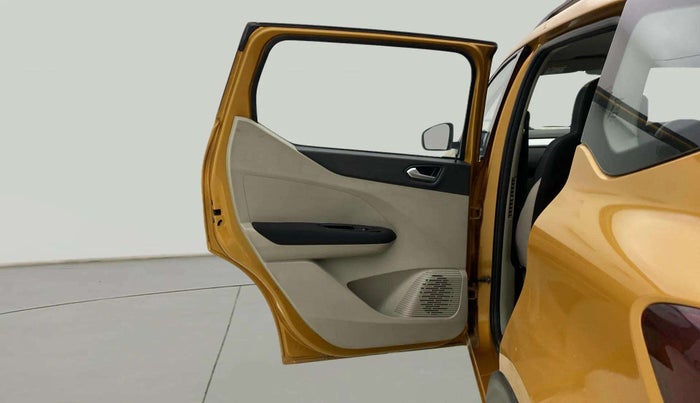 2020 Renault TRIBER RXZ AMT, Petrol, Automatic, 40,001 km, LHS Rear Door