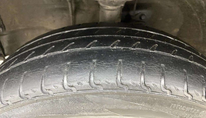 2017 Maruti Wagon R 1.0 VXI (O) AMT, Petrol, Automatic, 42,687 km, Left Front Tyre Tread