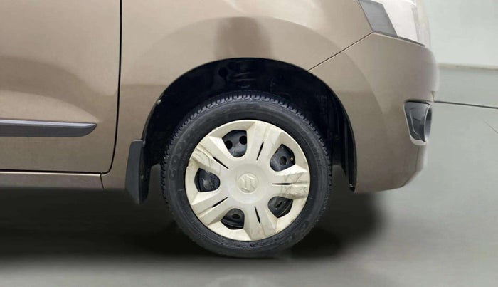 2017 Maruti Wagon R 1.0 VXI (O) AMT, Petrol, Automatic, 42,687 km, Right Front Wheel