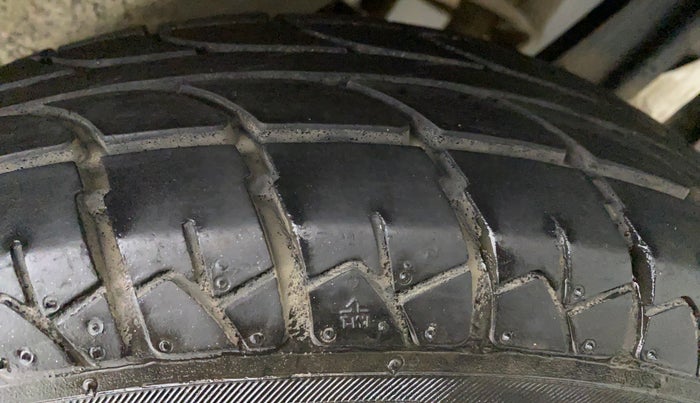 2016 Maruti Wagon R 1.0 LXI CNG, CNG, Manual, 60,307 km, Left Rear Tyre Tread
