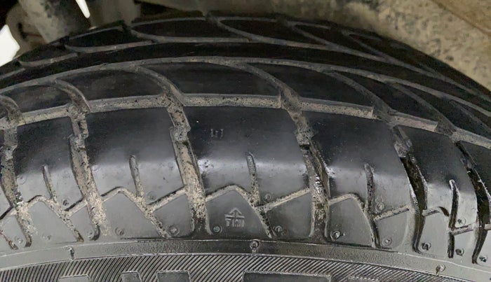 2016 Maruti Wagon R 1.0 LXI CNG, CNG, Manual, 60,307 km, Left Front Tyre Tread