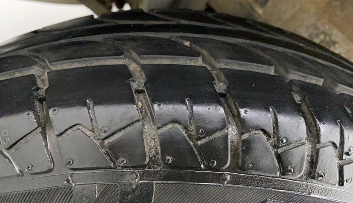 2016 Maruti Wagon R 1.0 LXI CNG, CNG, Manual, 60,307 km, Right Rear Tyre Tread