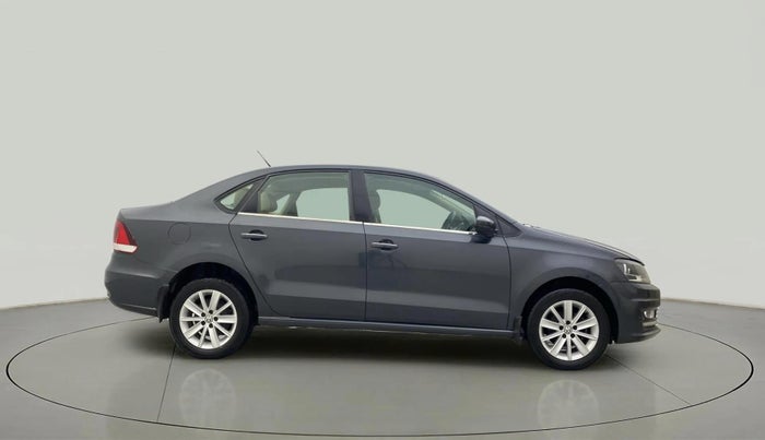 2015 Volkswagen Vento HIGHLINE 1.6 MPI, Petrol, Manual, 56,240 km, Right Side View