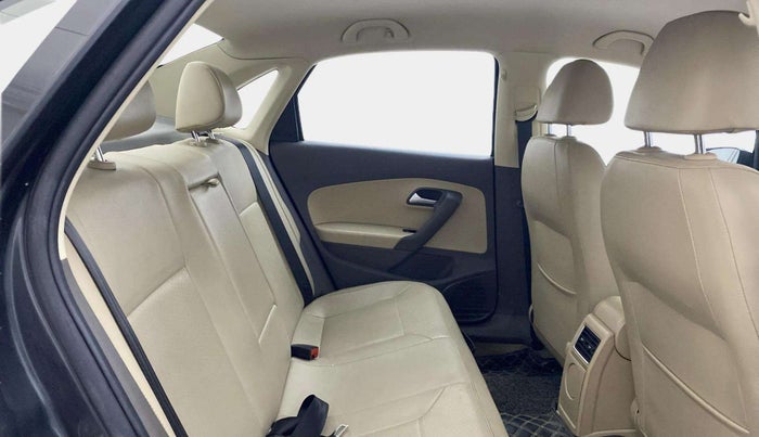 2015 Volkswagen Vento HIGHLINE 1.6 MPI, Petrol, Manual, 56,240 km, Right Side Rear Door Cabin